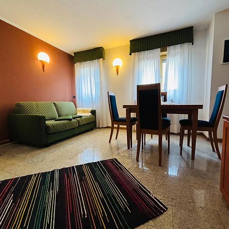 Residence Pizzo Scalino คีเอซา อิน วัลมาเลนโก ภายนอก รูปภาพ