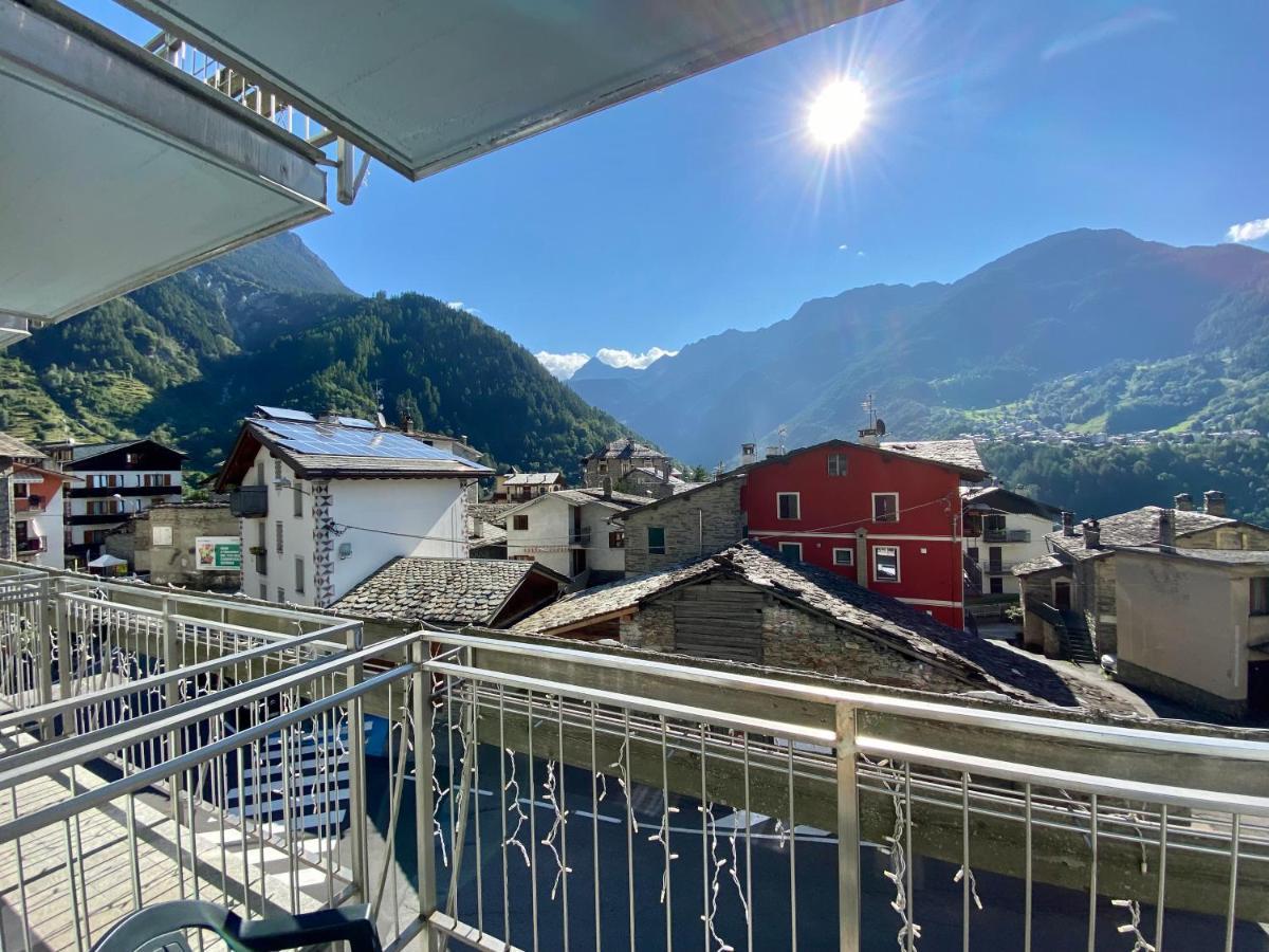 Residence Pizzo Scalino คีเอซา อิน วัลมาเลนโก ภายนอก รูปภาพ