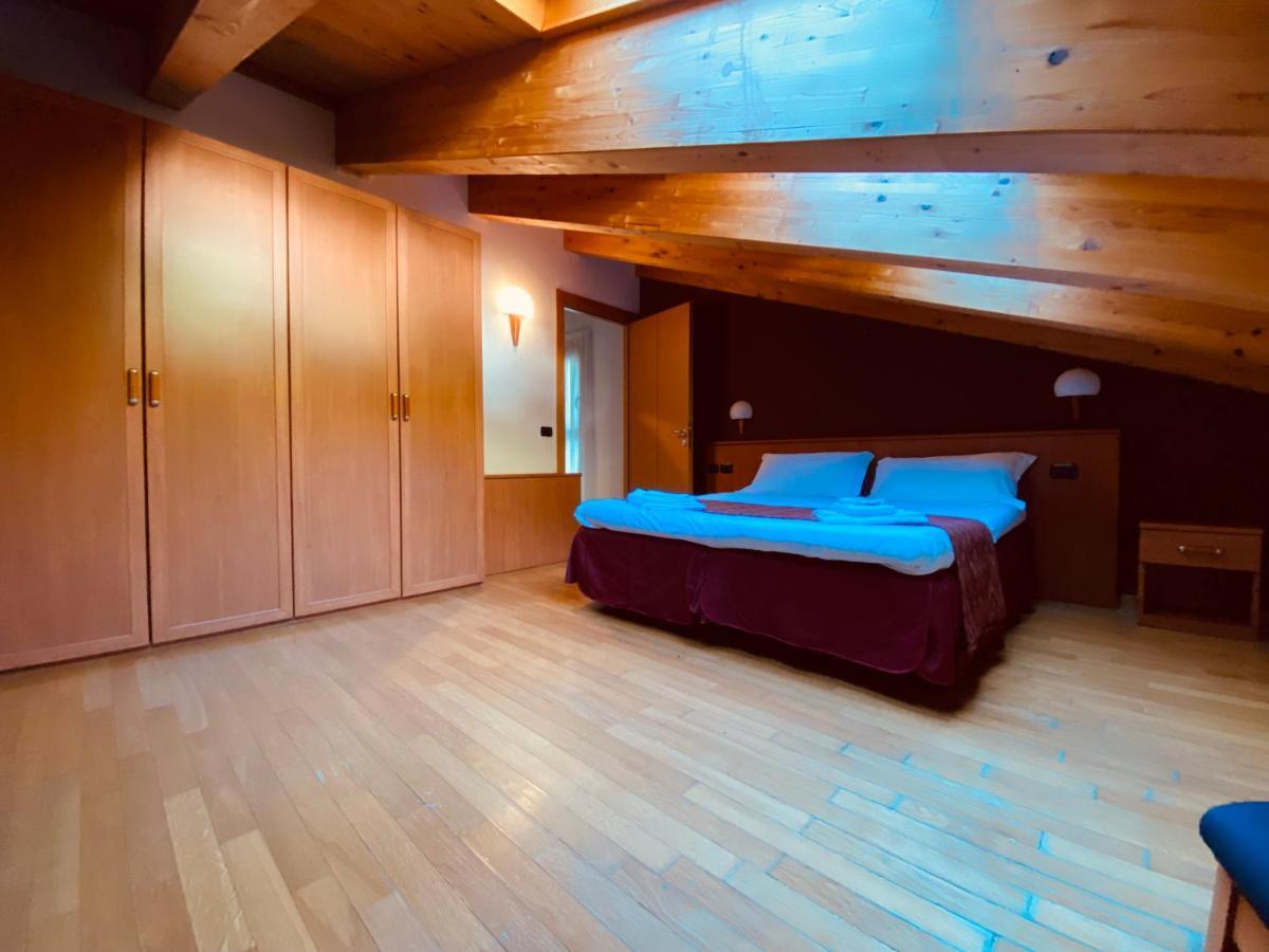 Residence Pizzo Scalino คีเอซา อิน วัลมาเลนโก ภายนอก รูปภาพ