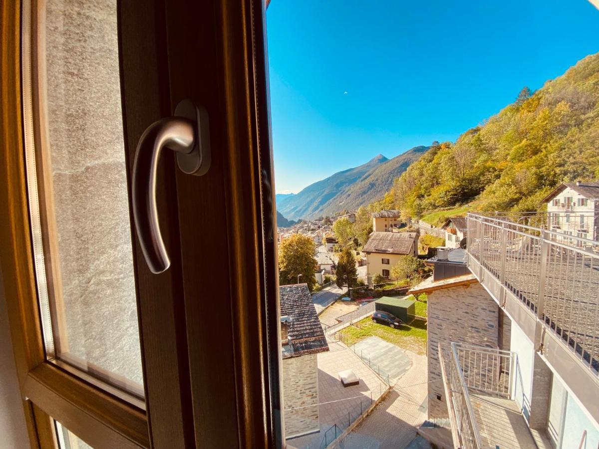 Residence Pizzo Scalino คีเอซา อิน วัลมาเลนโก ภายนอก รูปภาพ