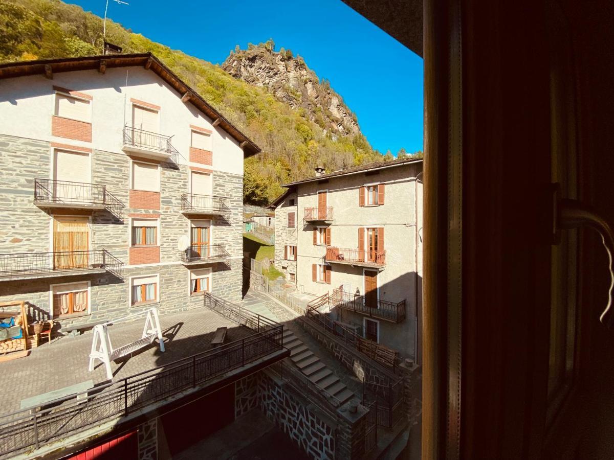 Residence Pizzo Scalino คีเอซา อิน วัลมาเลนโก ภายนอก รูปภาพ