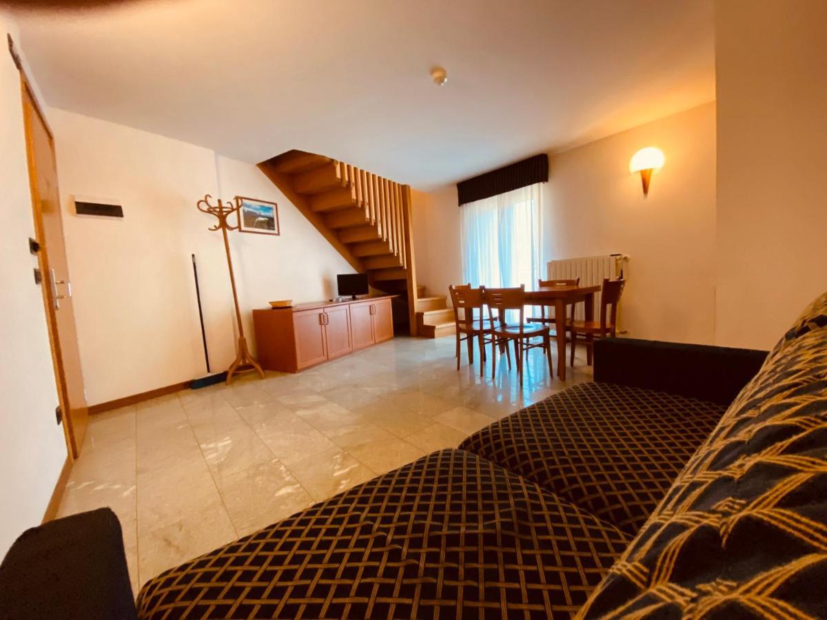 Residence Pizzo Scalino คีเอซา อิน วัลมาเลนโก ภายนอก รูปภาพ