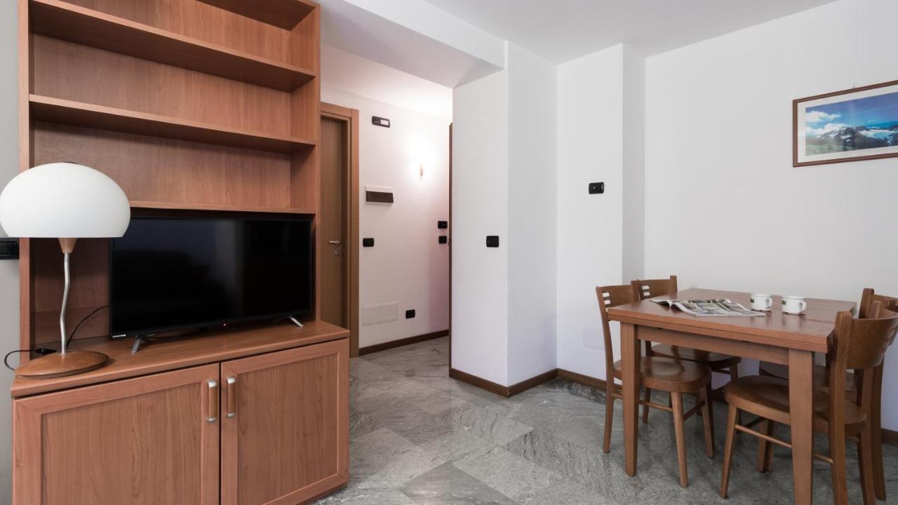 Residence Pizzo Scalino คีเอซา อิน วัลมาเลนโก ภายนอก รูปภาพ